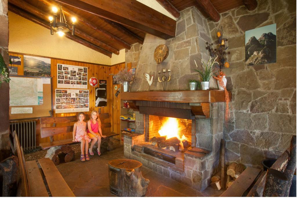 Camping Fontfreda Castellar del Riu Exterior foto