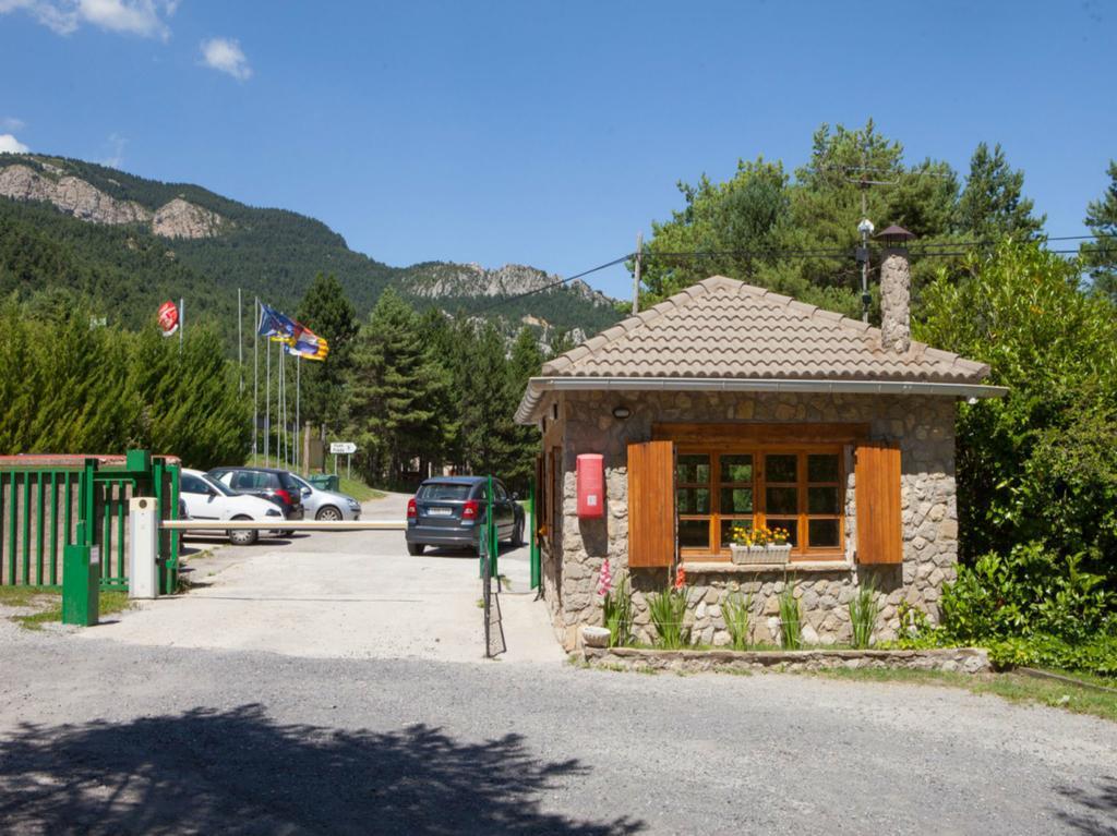 Camping Fontfreda Castellar del Riu Exterior foto