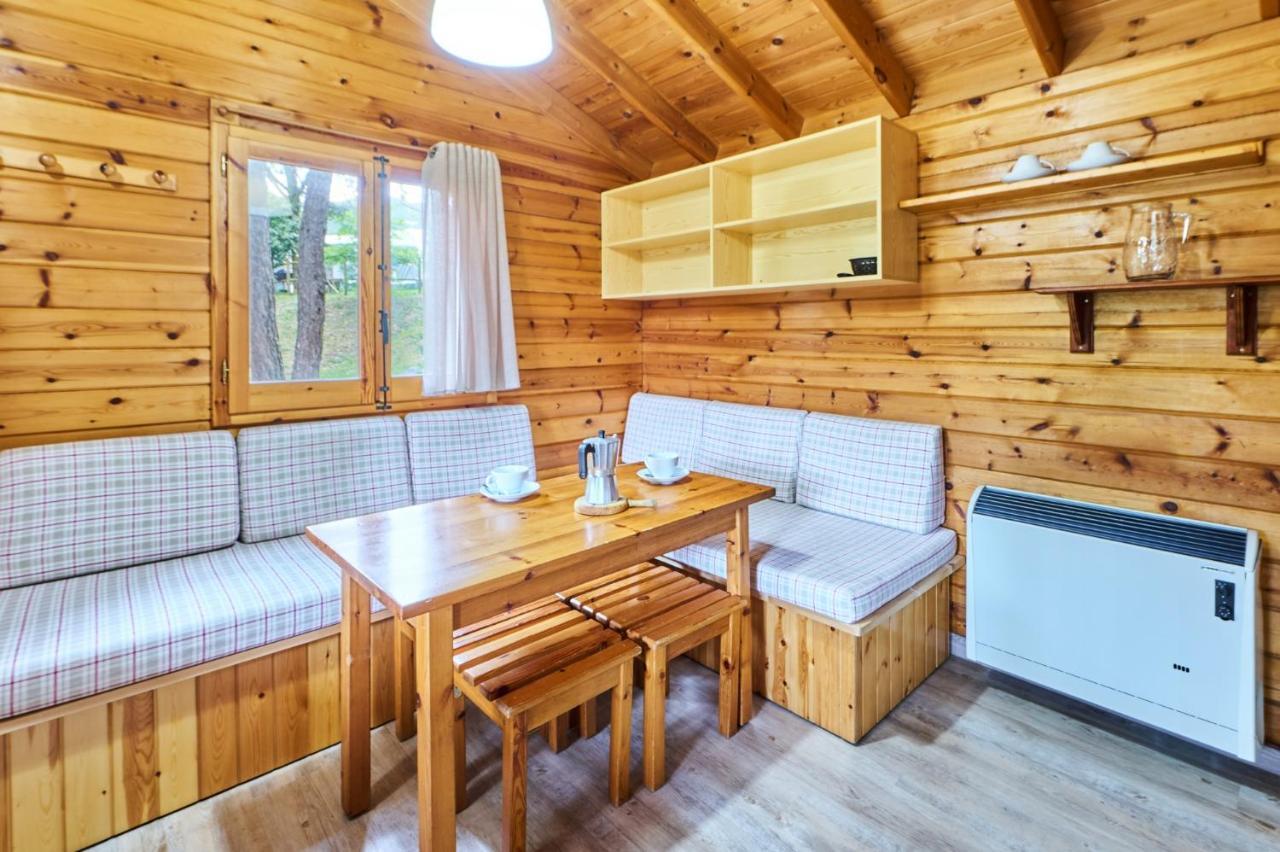 Camping Fontfreda Castellar del Riu Exterior foto